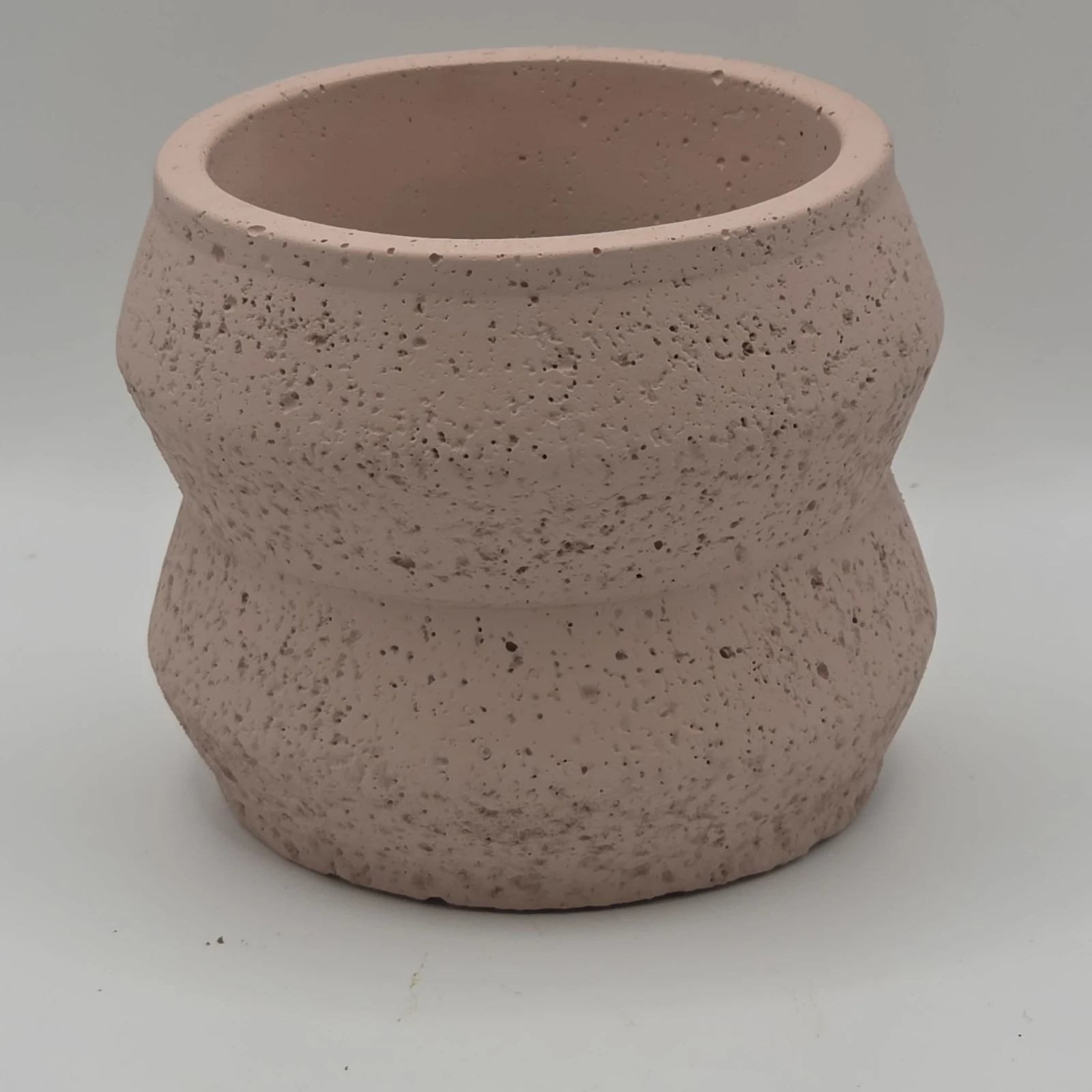 Layla Pot 3" speckled beige concrete planter with tapered cylindrical shape for houseplants.